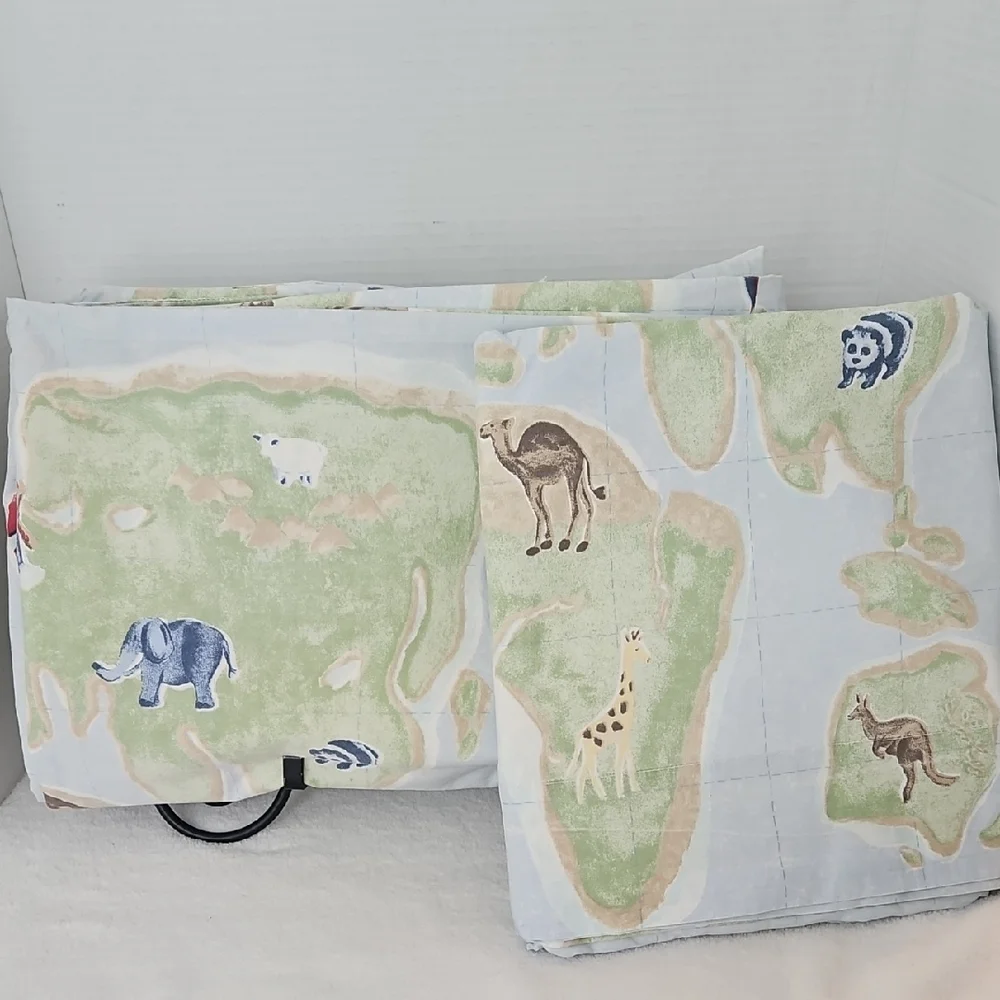 Pottery Barn Kids Vintage Explorer Island Animals & Sailboat Twin Flat Duvet